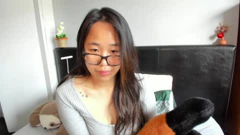 Gigi Chu  online show from 04/26/26, 09:29