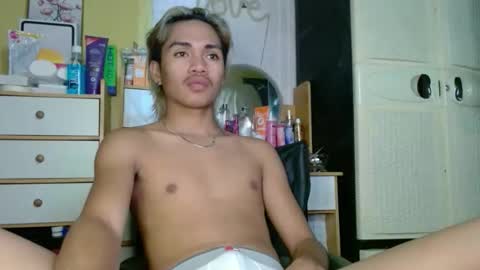 Snapshot of naughtyperfectasian4u chatting on 04/03/26, 08:29 naughtyperfectasian4u online show from 04/03/26, 08:29