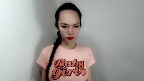 Snapshot of naughtypetiteangel chatting on 09/17/25, 07:43 naughtypetiteangel online show from 09/17/25, 07:43