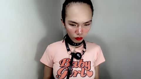 Snapshot of naughtypetiteangel chatting on 11/23/25, 10:09 naughtypetiteangel online show from 11/23/25, 10:09