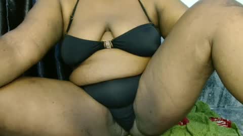 Snapshot of naughtyslut02 chatting on 06/14/26, 05:20 naughtyslut02 online show from 06/14/26, 05:20