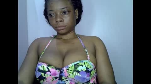 Snapshot of naughtyxcuntx chatting on 10/07/25, 07:05 naughtyxcuntx online show from 10/07/25, 07:05