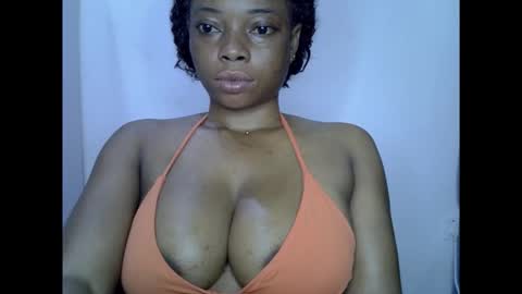 Snapshot of naughtyxcuntx chatting on 10/10/25, 07:29 naughtyxcuntx online show from 10/10/25, 07:29