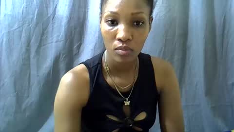 Snapshot of naughtyy4u chatting on 03/19/26, 10:25 naughtyy4u online show from 03/19/26, 10:25