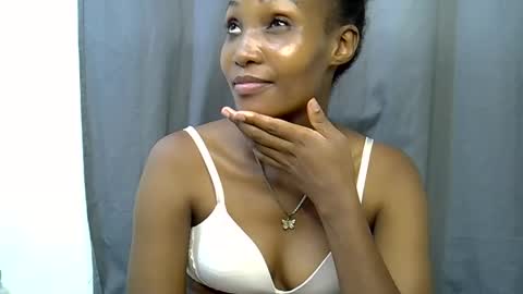 Snapshot of naughtyy4u chatting on 03/22/26, 03:04 naughtyy4u online show from 03/22/26, 03:04