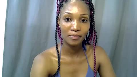Snapshot of naughtyy4u chatting on 04/12/26, 08:03 naughtyy4u online show from 04/12/26, 08:03