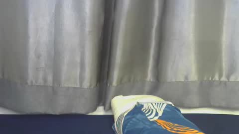 Snapshot of naughtyy4u chatting on 05/21/26, 07:37 naughtyy4u online show from 05/21/26, 07:37