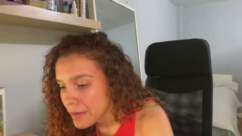 Arantxa online show from 12/18/25, 06:47
