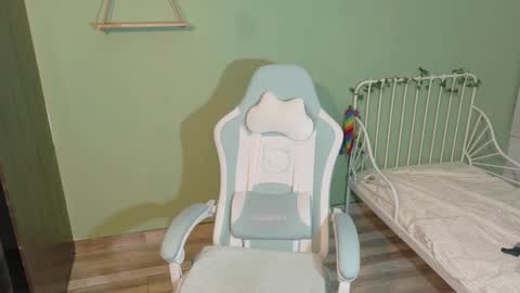 Snapshot of naugthy_muse chatting on 02/03/26, 02:32 sabrina online show from 02/03/26, 02:32
