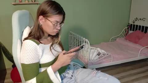 Snapshot of naugthy_muse chatting on 03/11/26, 03:23 sabrina online show from 03/11/26, 03:23
