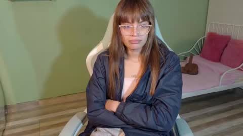 Snapshot of naugthy_muse chatting on 03/17/26, 01:54 sabrina online show from 03/17/26, 01:54