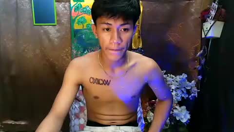 Snapshot of naugthyboyloy chatting on 09/11/25, 04:01 Loy online show from 09/11/25, 04:01
