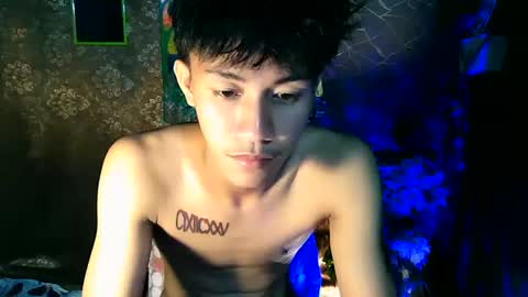 Snapshot of naugthyboyloy chatting on 09/14/25, 04:39 Loy online show from 09/14/25, 04:39