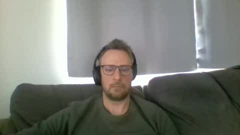 Snapshot of nawtydom1977 chatting on 12/17/25, 06:47 nawtydom1977 online show from 12/17/25, 06:47