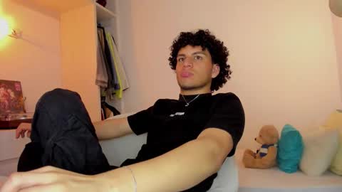 Natan online show from 11/25/25, 04:34