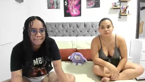 nay_and_aleja online show from 05/20/26, 02:51