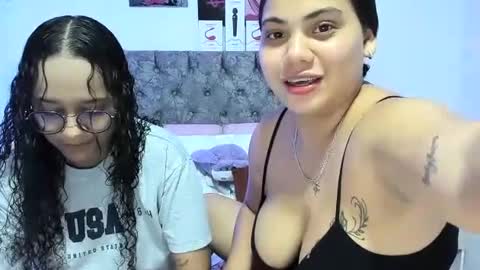 nay_and_aleja online show from 06/30/26, 11:17