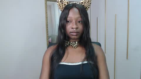 Nayaris 3 online show from 04/01/26, 02:03
