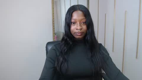 Nayaris 3 online show from 06/15/26, 02:41