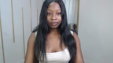 Nayaris 3 online show from 07/28/26, 03:21