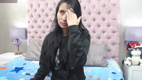 Naye  online show from 12/26/24, 07:49