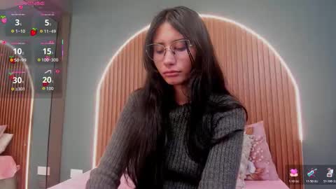 Naye  online show from 11/16/25, 03:34