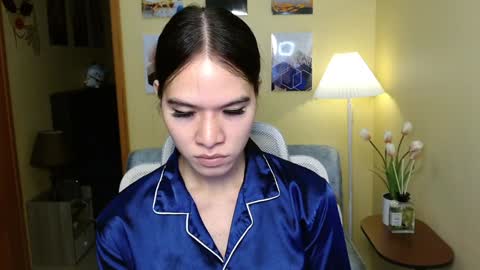 Nayika Huge online show from 12/22/24, 09:44