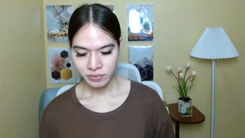 Nayika Huge online show from 01/12/25, 09:51