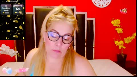 Lady Nayla online show from 01/06/25, 03:51