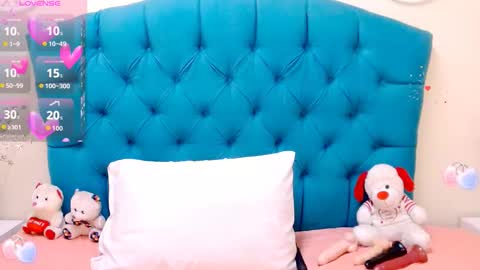 Snapshot of nayla_garner chatting on 10/14/25, 03:13 Lady Nayla online show from 10/14/25, 03:13