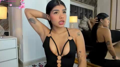 Snapshot of naylagrey chatting on 03/10/26, 11:37 online show from 03/10/26, 11:37