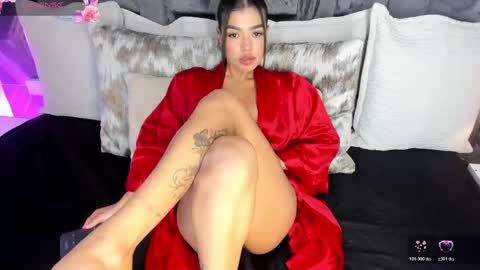 Snapshot of naylagrey chatting on 04/28/26, 11:26 online show from 04/28/26, 11:26
