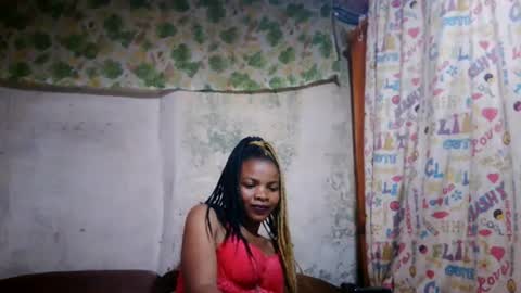 Nayla online show from 07/28/26, 12:48