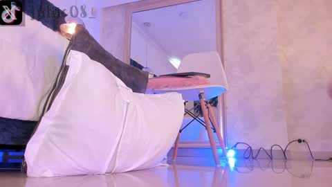 Juli  online show from 01/11/25, 02:47