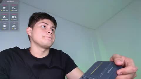 Snapshot of nayton_and_lex chatting on 05/13/26, 01:14 Naytoon online show from 05/13/26, 01:14