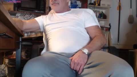 Snapshot of nctitanman chatting on 12/03/25, 12:29 Seth online show from 12/03/25, 12:29