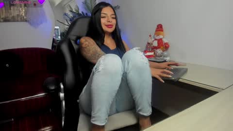 Hellen online show from 12/18/24, 10:35
