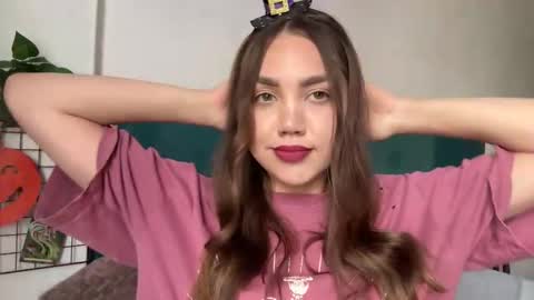 Snapshot of nebulahaven chatting on 10/28/25, 06:54 nebulahaven online show from 10/28/25, 06:54