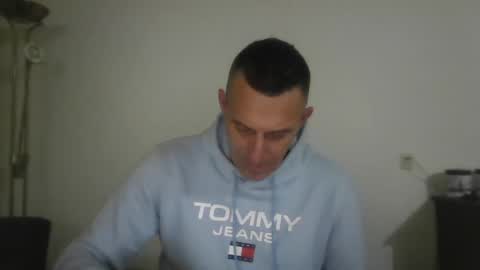 nederland77 online show from 12/25/24, 06:52