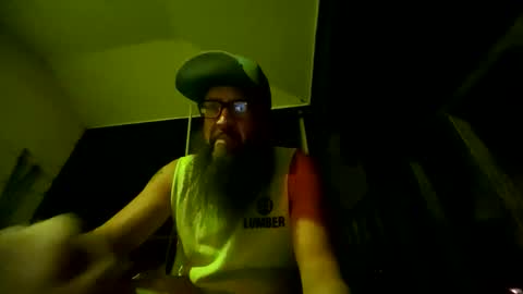 Snapshot of needu802318 chatting on 06/07/26, 04:05 Easy E online show from 06/07/26, 04:05