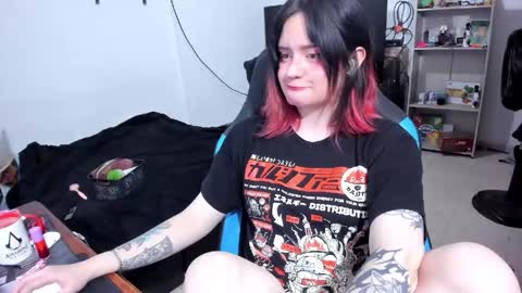 Geek Nicole    im Neeko UwU online show from 03/02/26, 05:08