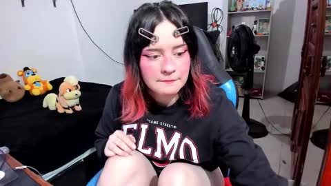 Geek Nicole    im Neeko UwU online show from 03/15/26, 05:30