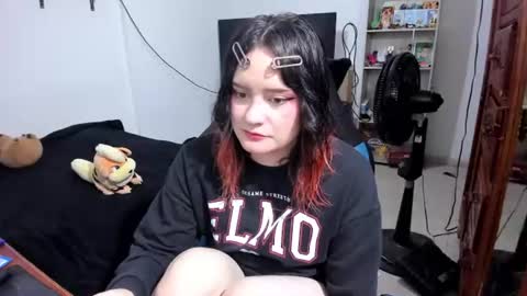 Geek Nicole    im Neeko UwU online show from 06/09/26, 02:39