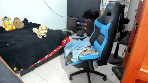Geek Nicole    im Neeko UwU online show from 06/29/26, 12:49