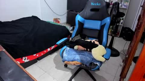 Geek Nicole    im Neeko UwU online show from 07/21/26, 11:56