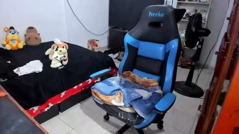 Geek Nicole    im Neeko UwU online show from 07/27/26, 11:28