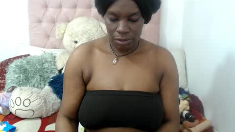 Snapshot of negrabig_38 chatting on 11/21/25, 08:13 negrabig 38 online show from 11/21/25, 08:13