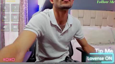 Snapshot of negreteth88 chatting on 11/17/25, 08:14 Fernando Negreteth online show from 11/17/25, 08:14