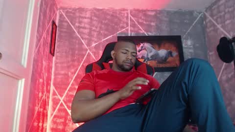 Snapshot of negritomeloso_k18 chatting on 10/31/25, 02:45 negritomeloso_k18 online show from 10/31/25, 02:45