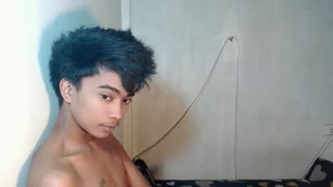 neil_asian69 online show from 12/16/25, 07:46